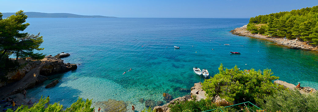 Beautiful bay on the otok Hvar